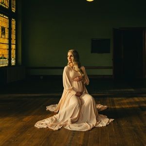 Maternity photoshoot dress